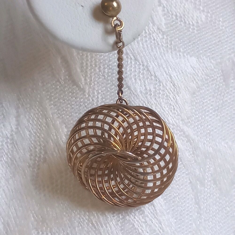 Vintage Gold Tone Swirl Wire Wrapped Drop Dangle Slinky Modernist MCM Earrings